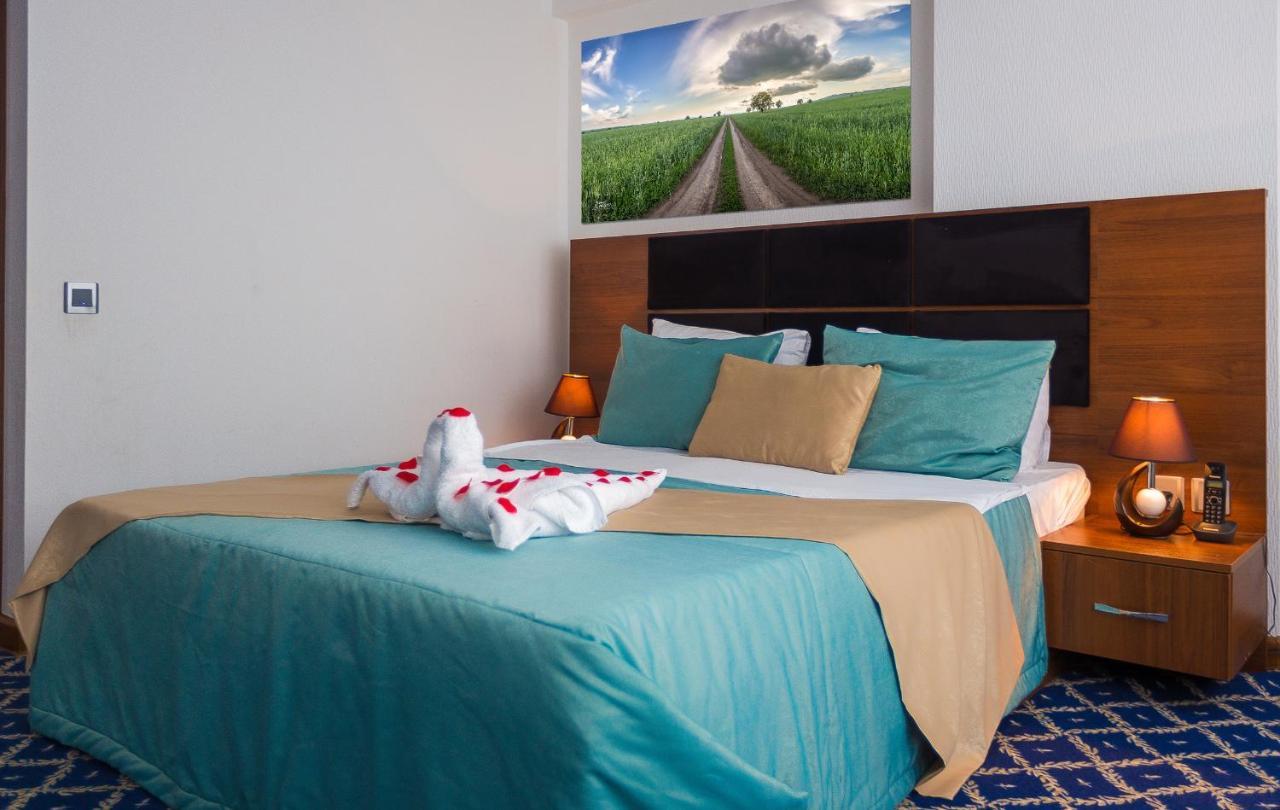 Demir Yol Plaza Hotel บากู ภายนอก รูปภาพ