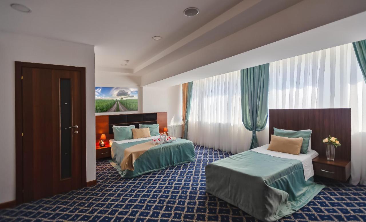 Demir Yol Plaza Hotel บากู ภายนอก รูปภาพ